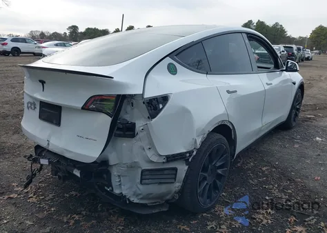 2021 Tesla Model Y Long Range Dual Motor All-Wheel Drive z USA, uszkodzony, nr VIN 5YJYGDEE6MF077084